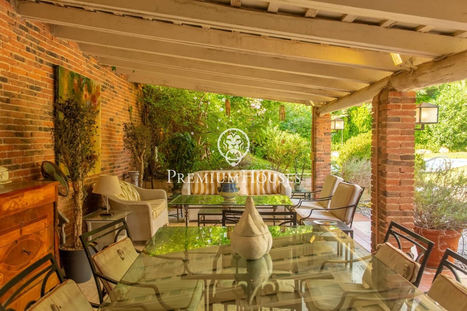 6 quarto Moradia para venda em El Masnou com piscina garagem - 1 800 000 € (Ref: 9276323)