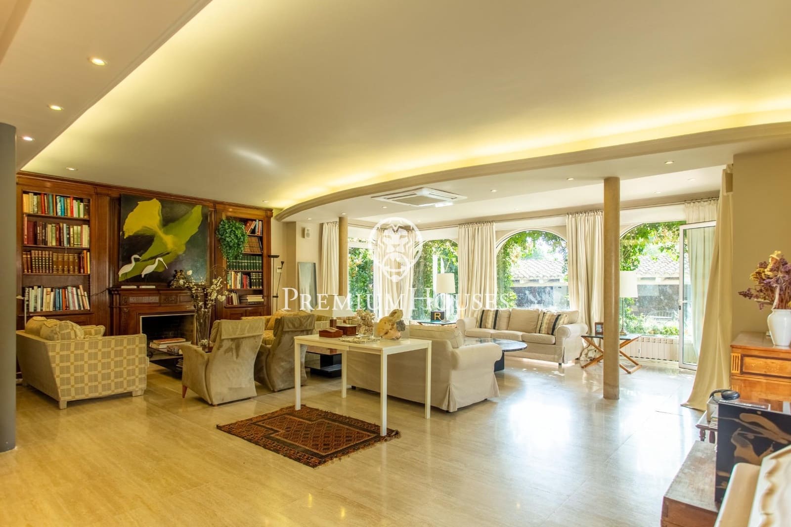 6 bedroom Villa for sale in El Masnou with pool garage - € 1,670,000 (Ref: 9276323)