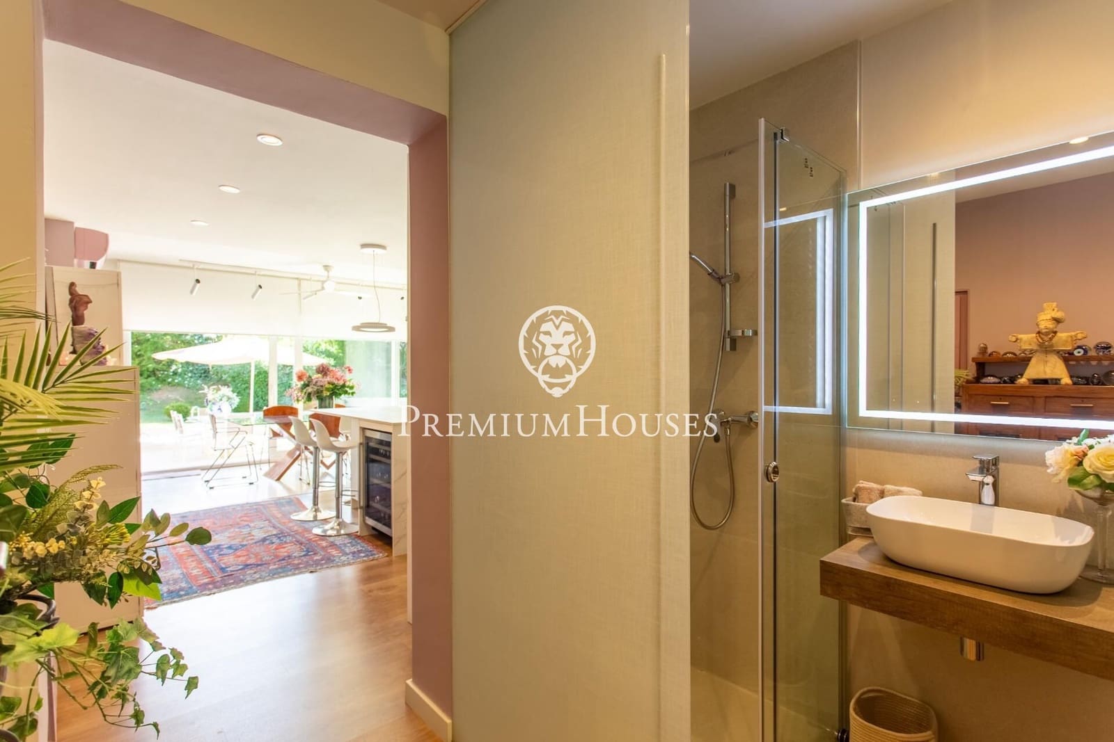 6 bedroom Villa for sale in El Masnou with pool garage - € 1,670,000 (Ref: 9276323)