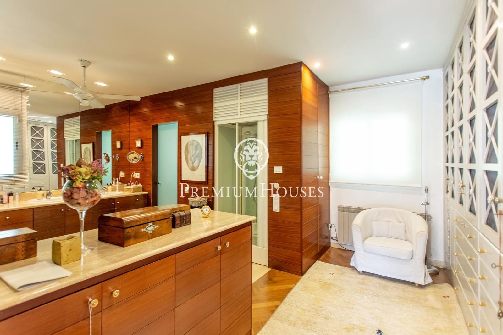 6 bedroom Villa for sale in El Masnou with pool garage - € 1,670,000 (Ref: 9276323)