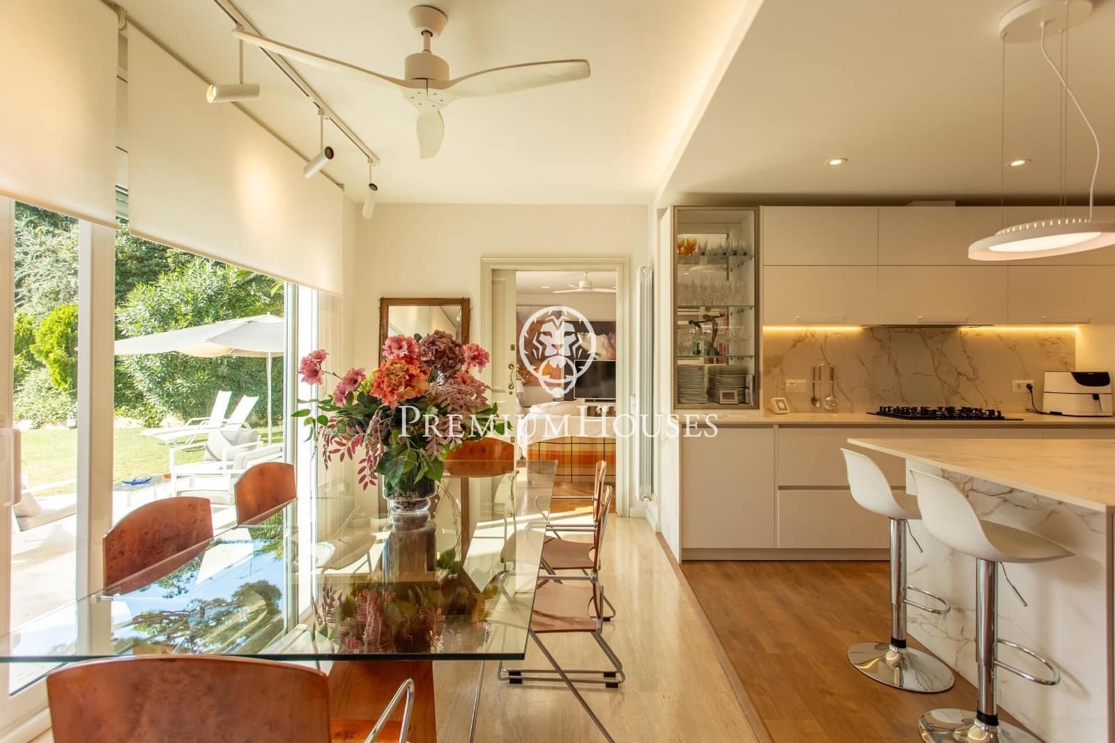 6 bedroom Villa for sale in El Masnou with pool garage - € 1,670,000 (Ref: 9276323)