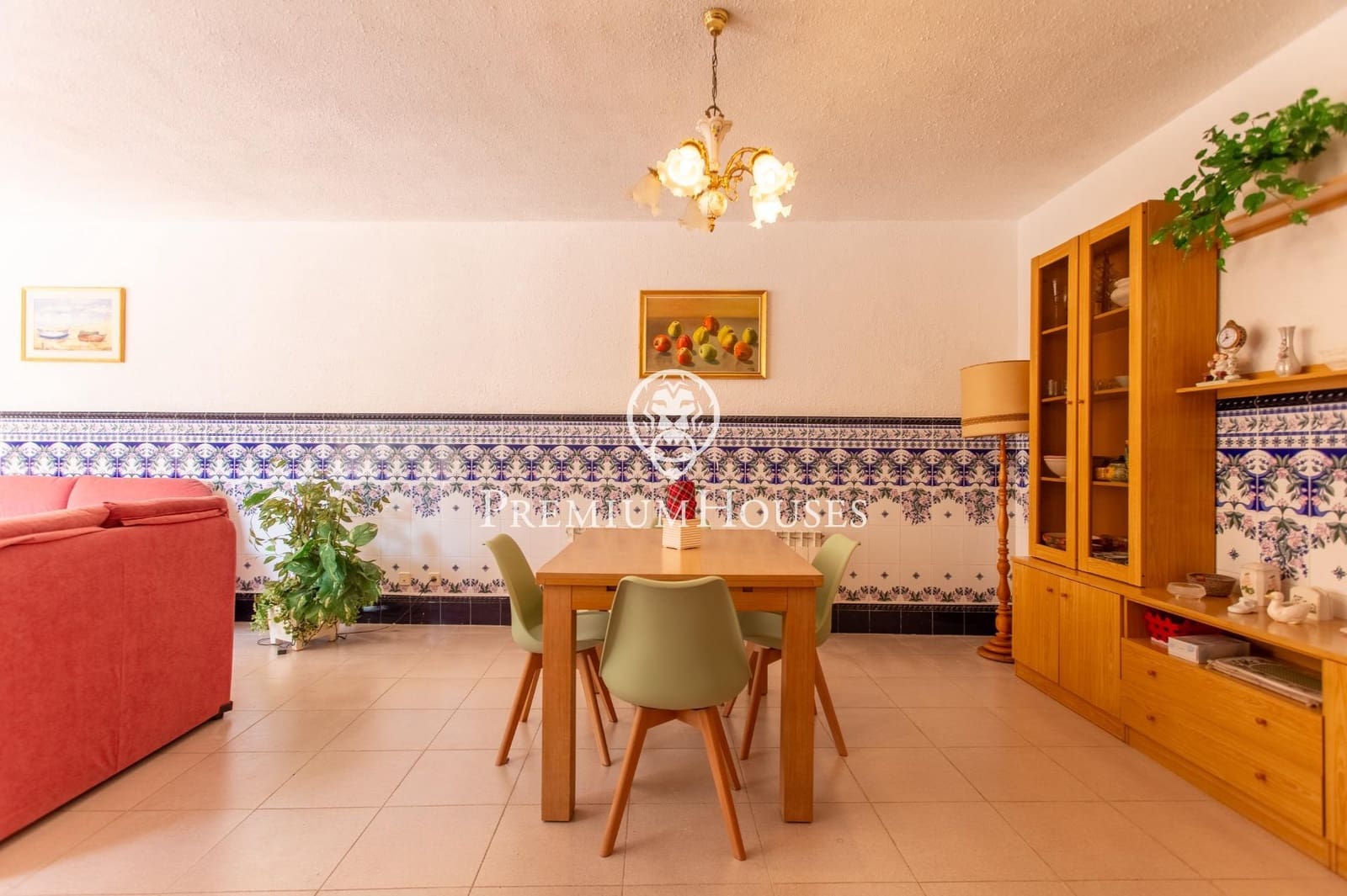 3 slaapkamer Villa te koop in Calella met zwembad garage - € 500.000 (Ref: 9294377)