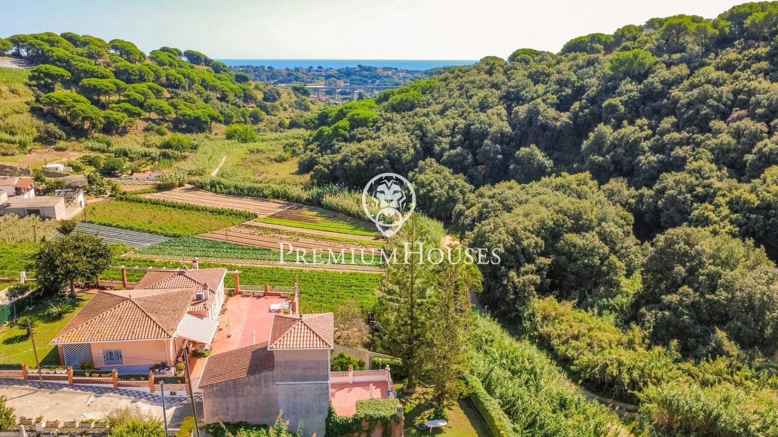 3 slaapkamer Villa te koop in Calella met zwembad garage - € 500.000 (Ref: 9294377)