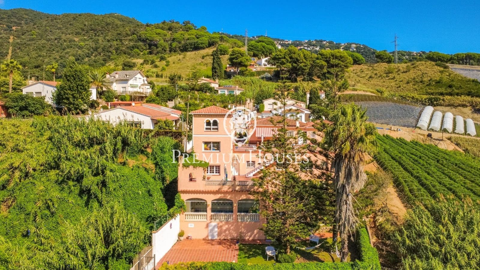 3 slaapkamer Villa te koop in Calella met zwembad garage - € 500.000 (Ref: 9294377)