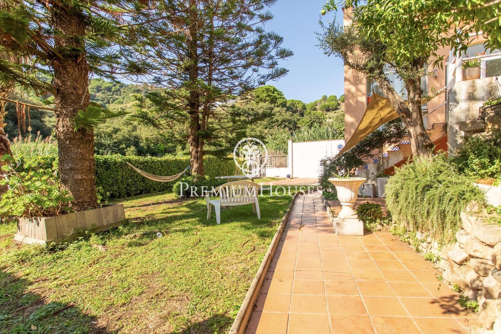 3 slaapkamer Villa te koop in Calella met zwembad garage - € 500.000 (Ref: 9294377)