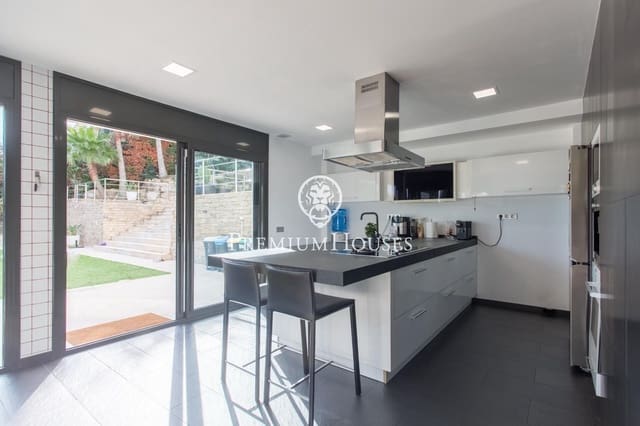 3 soverom Villa til salgs i Sant Andreu de Llavaneres med svømmebasseng - € 1 150 000 (Ref: 9294378)