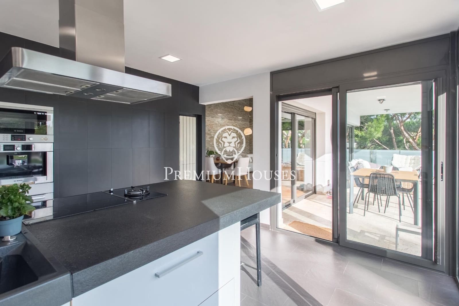 3 chambre Villa/Maison à vendre à Sant Andreu de Llavaneres avec piscine - 1 150 000 € (Ref: 9294378)