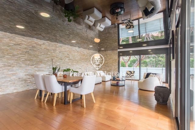 3 soverom Villa til salgs i Sant Andreu de Llavaneres med svømmebasseng - € 1 150 000 (Ref: 9294378)