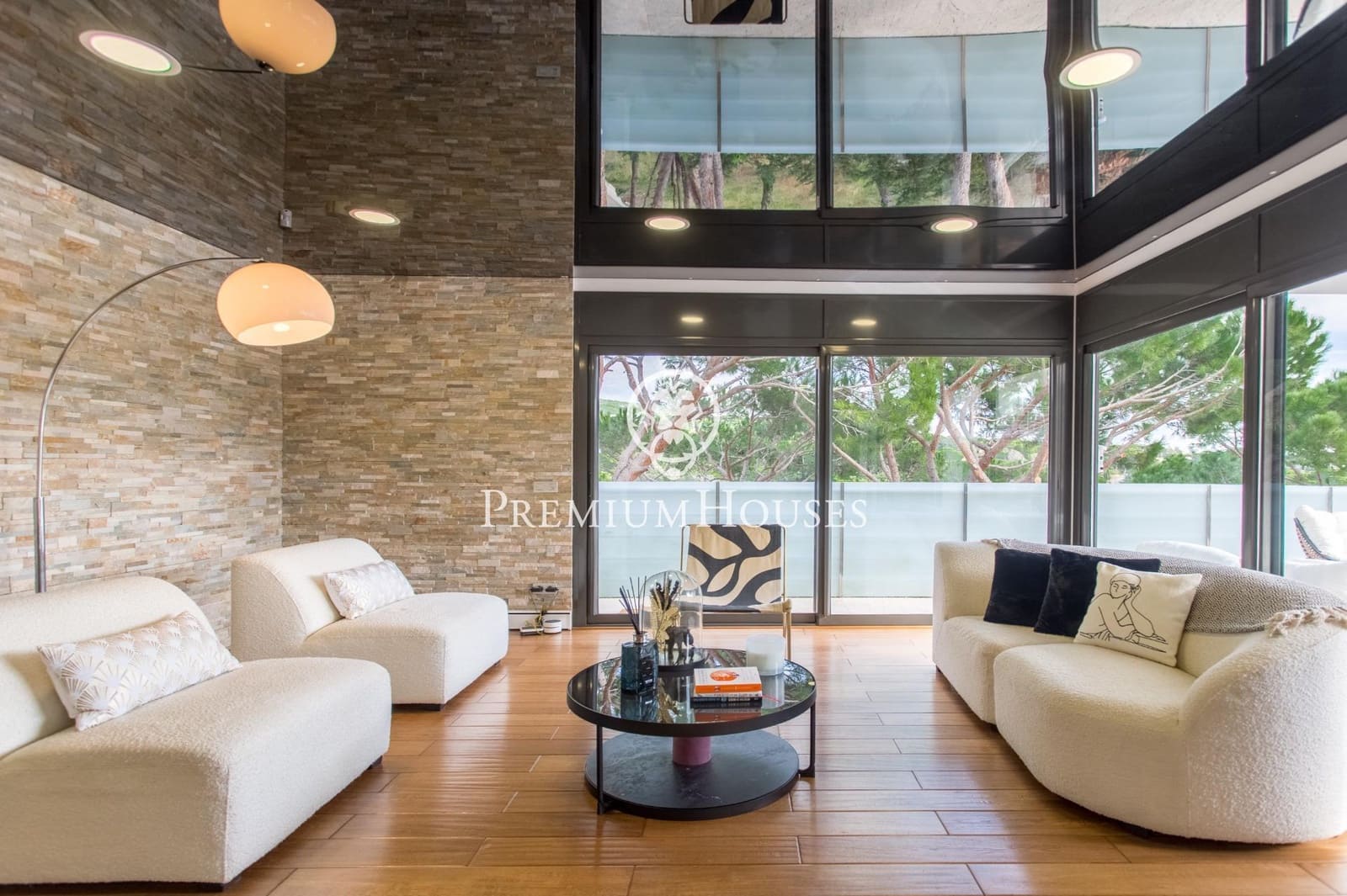 3 chambre Villa/Maison à vendre à Sant Andreu de Llavaneres avec piscine - 1 150 000 € (Ref: 9294378)