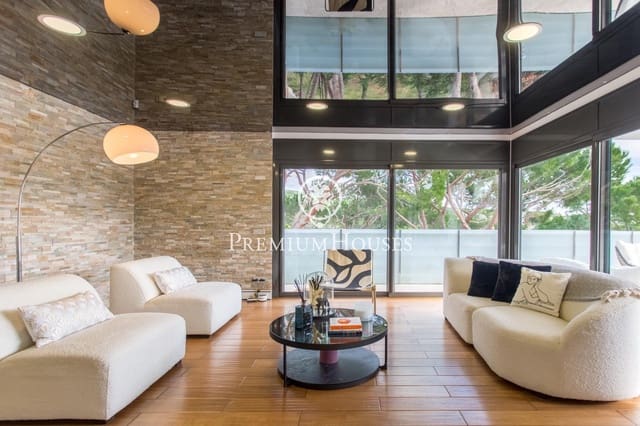 3 soverom Villa til salgs i Sant Andreu de Llavaneres med svømmebasseng - € 1 150 000 (Ref: 9294378)