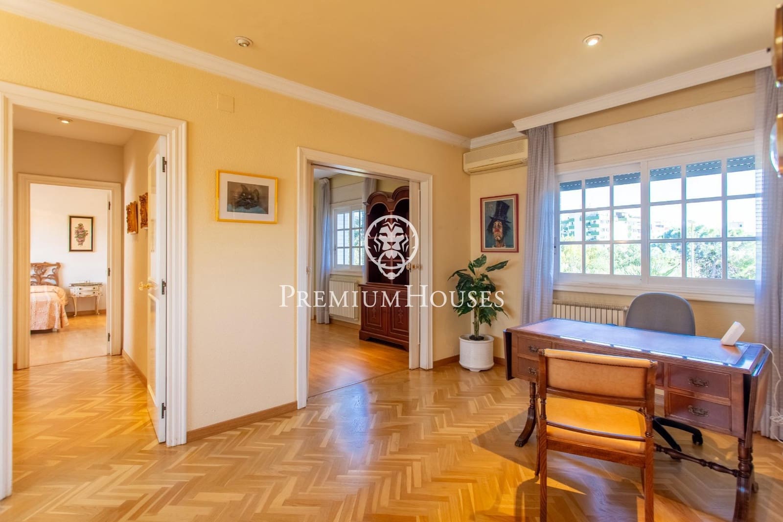 5 soverom Villa til salgs i El Masnou med svømmebasseng garasje - € 2 150 000 (Ref: 9301041)