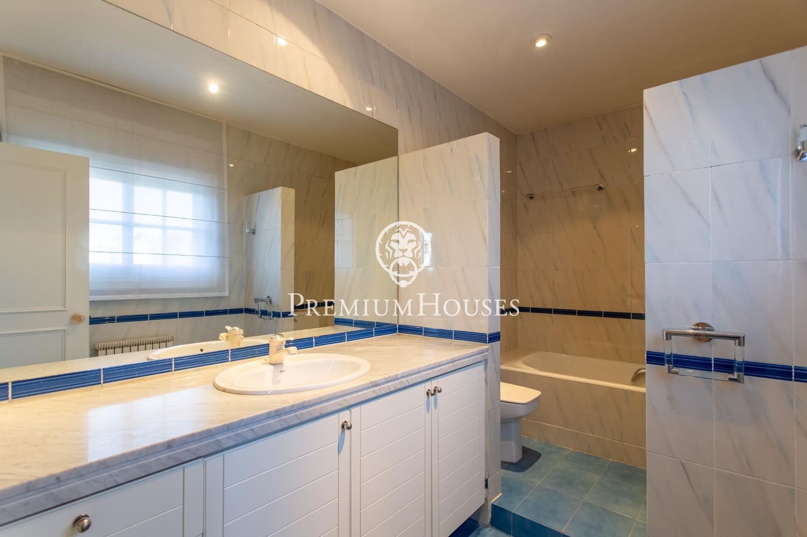 5 soverom Villa til salgs i El Masnou med svømmebasseng garasje - € 2 150 000 (Ref: 9301041)