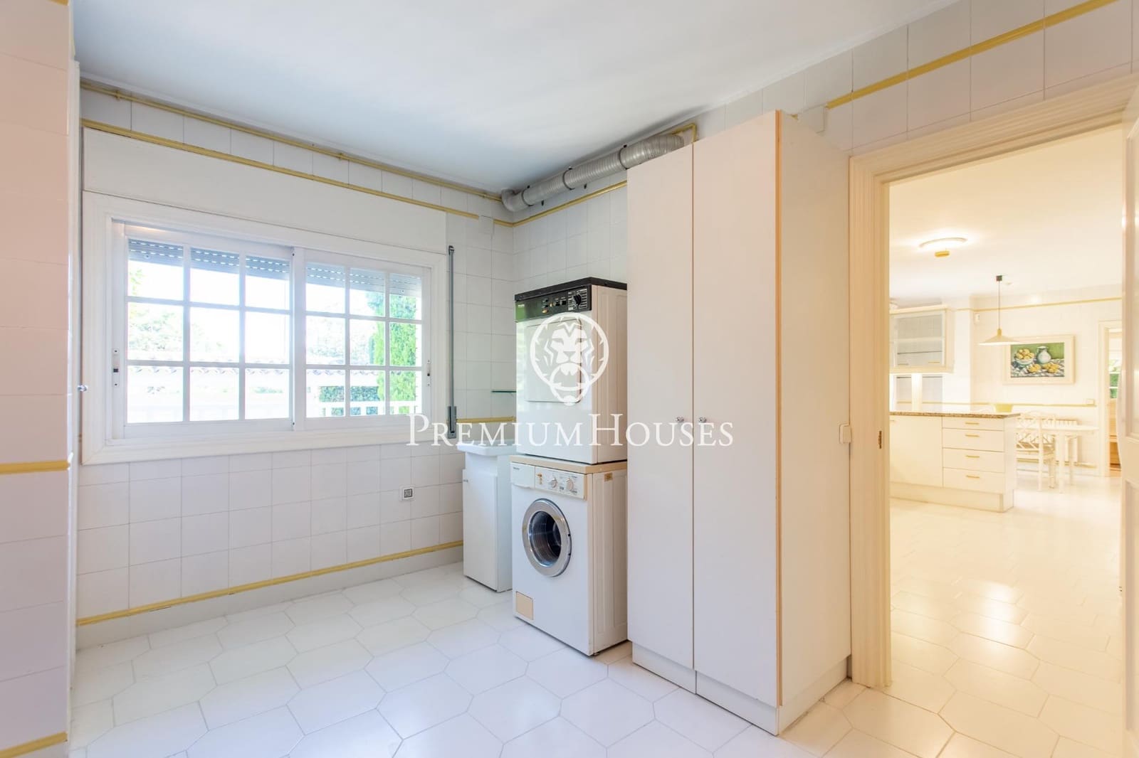 5 soverom Villa til salgs i El Masnou med svømmebasseng garasje - € 2 150 000 (Ref: 9301041)