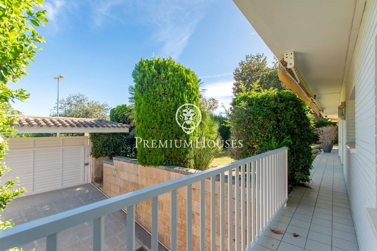 5 soverom Villa til salgs i El Masnou med svømmebasseng garasje - € 2 150 000 (Ref: 9301041)