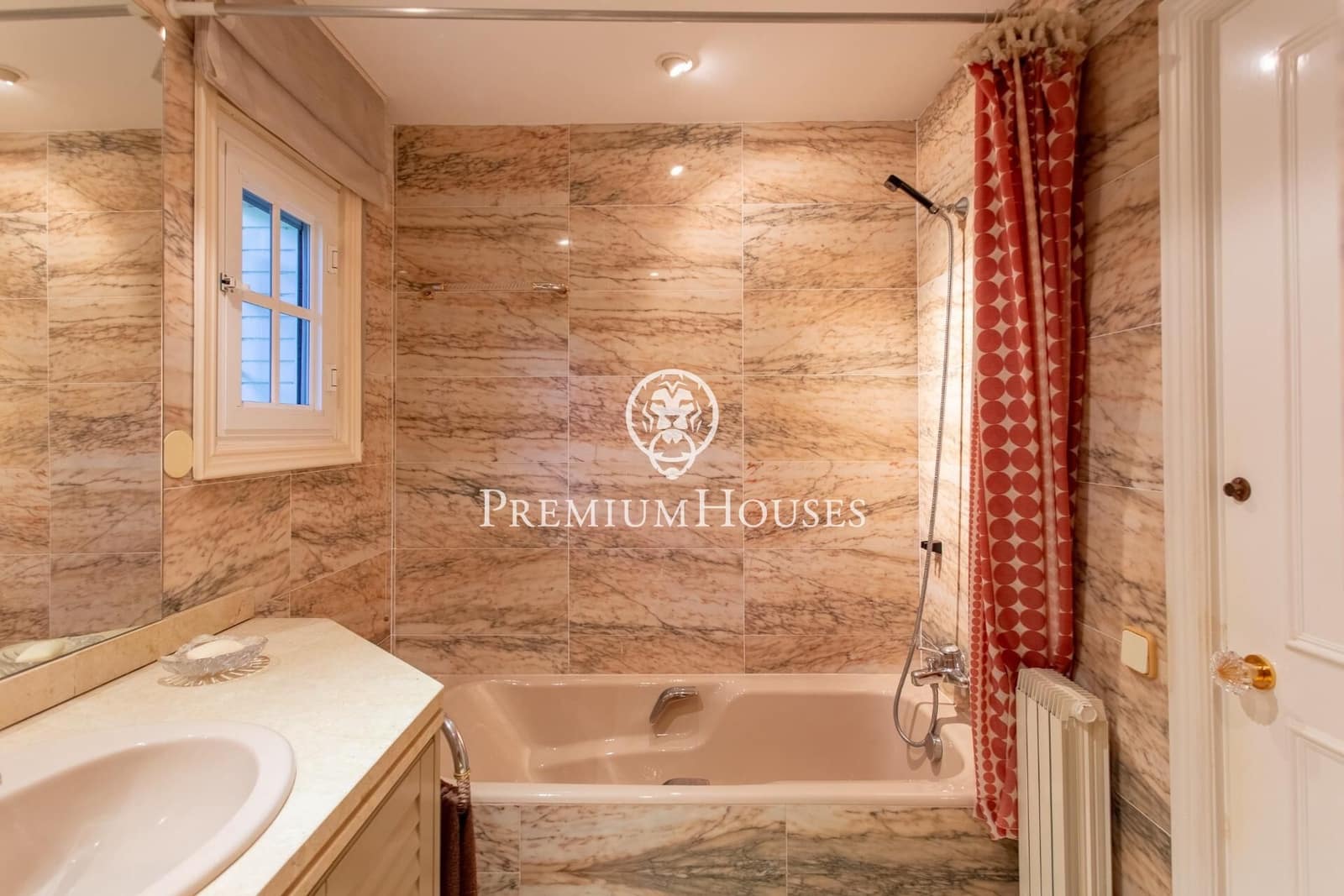 5 soverom Villa til salgs i El Masnou med svømmebasseng garasje - € 2 150 000 (Ref: 9301041)