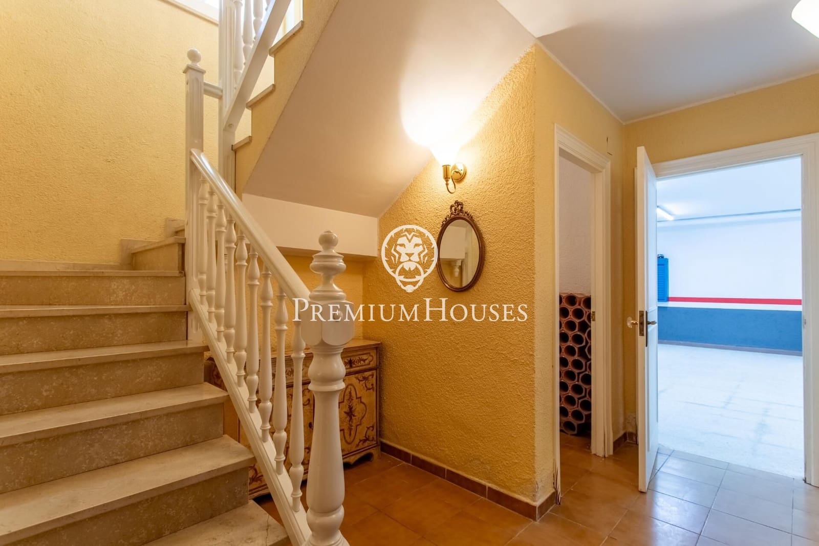 5 soverom Villa til salgs i El Masnou med svømmebasseng garasje - € 2 150 000 (Ref: 9301041)