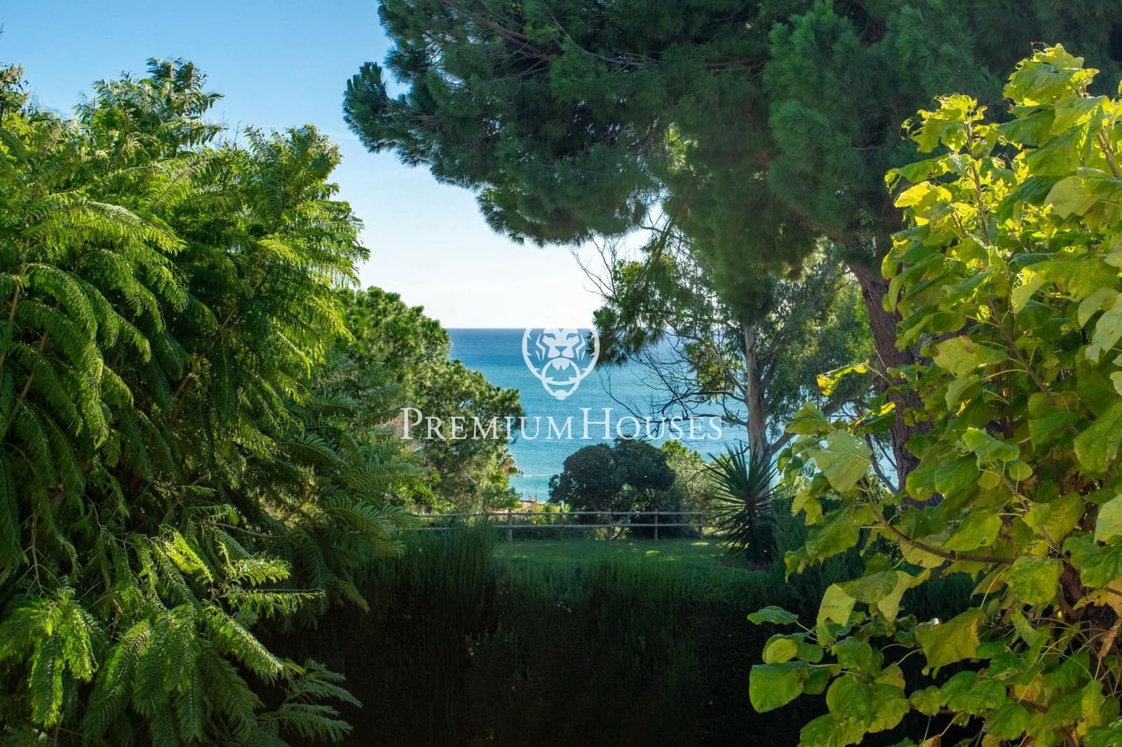 5 soverom Villa til salgs i El Masnou med svømmebasseng garasje - € 2 150 000 (Ref: 9301041)