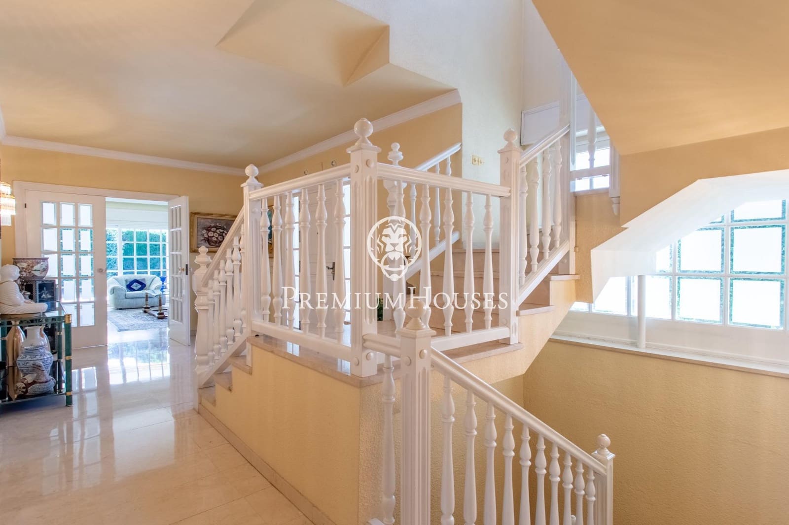 5 soverom Villa til salgs i El Masnou med svømmebasseng garasje - € 2 150 000 (Ref: 9301041)