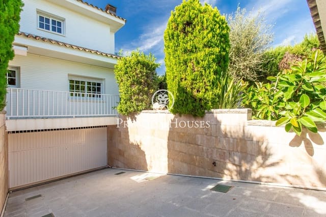 5 soverom Villa til salgs i El Masnou med svømmebasseng garasje - € 2 150 000 (Ref: 9301041)