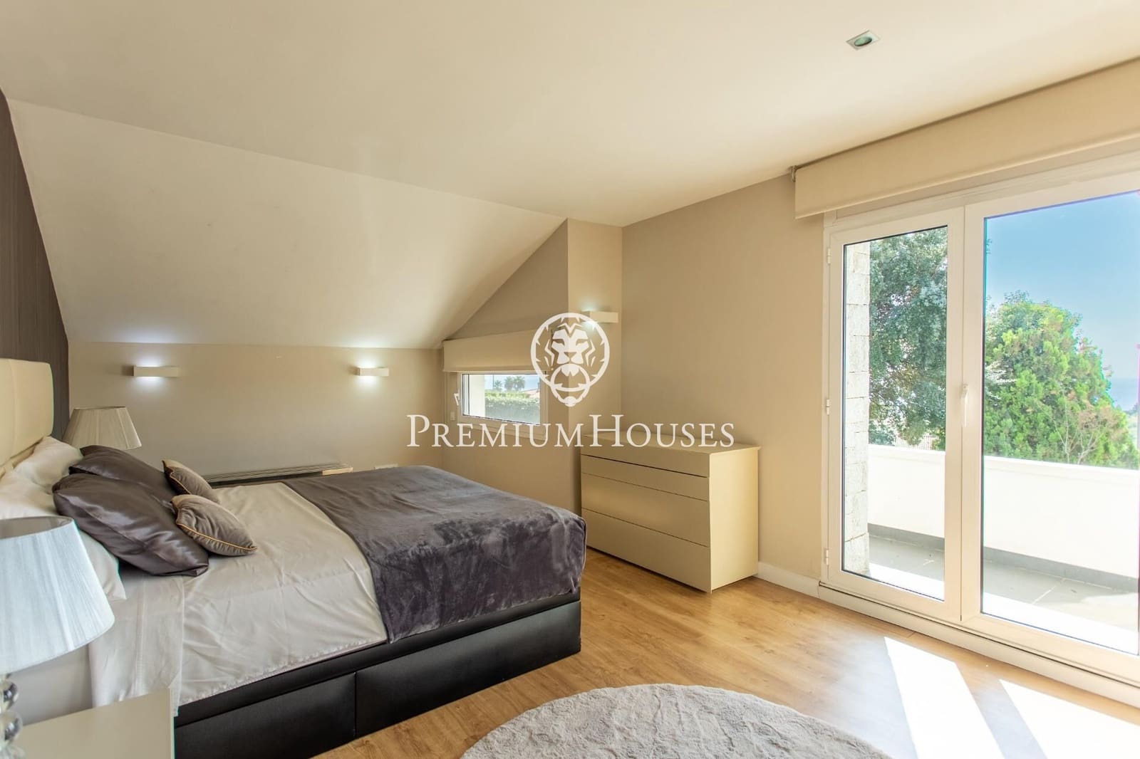 4 soveværelse Villa til salg i Alella med swimmingpool - € 1.980.000 (Ref: 9301042)