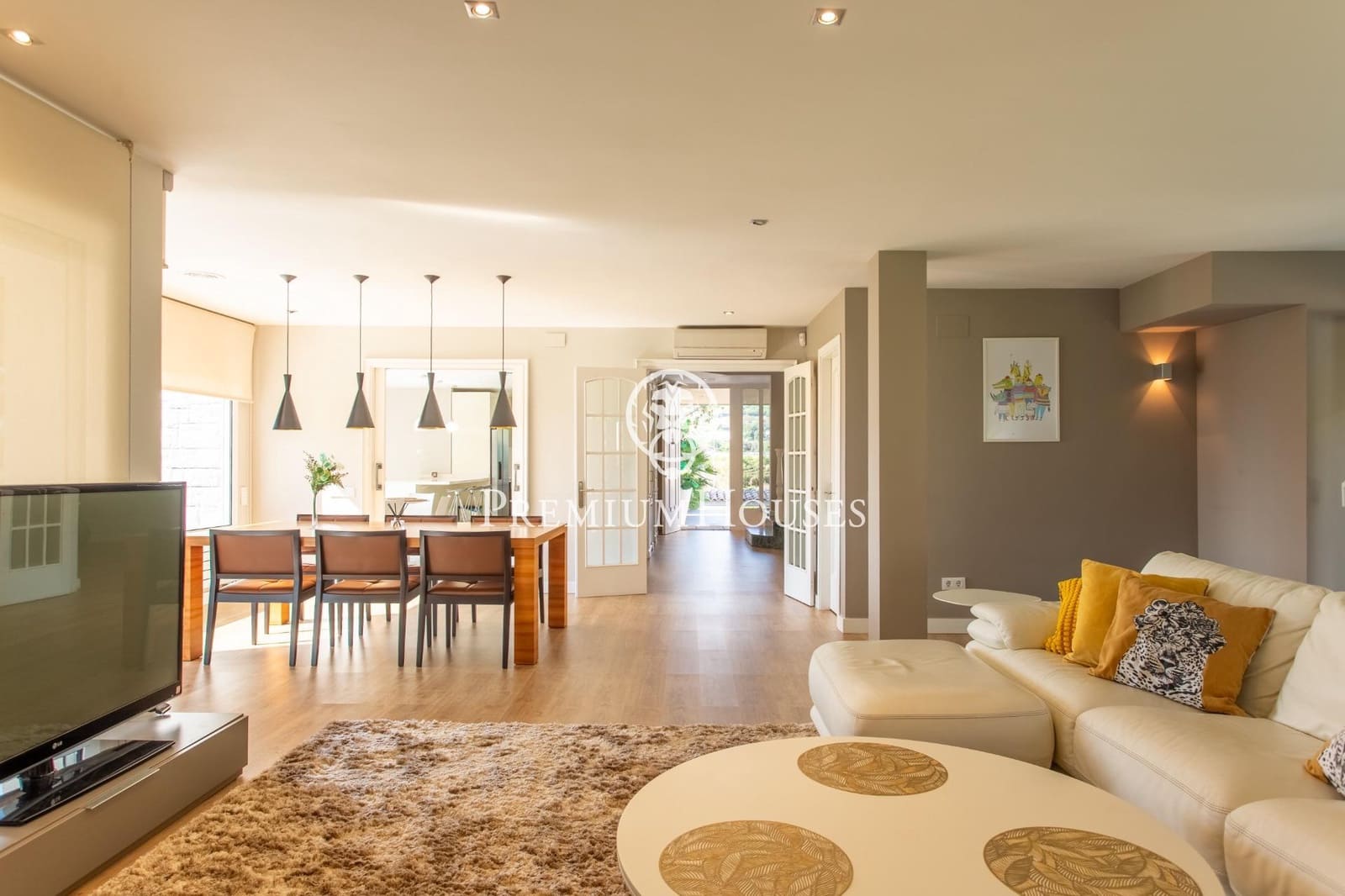 4 soveværelse Villa til salg i Alella med swimmingpool - € 1.980.000 (Ref: 9301042)