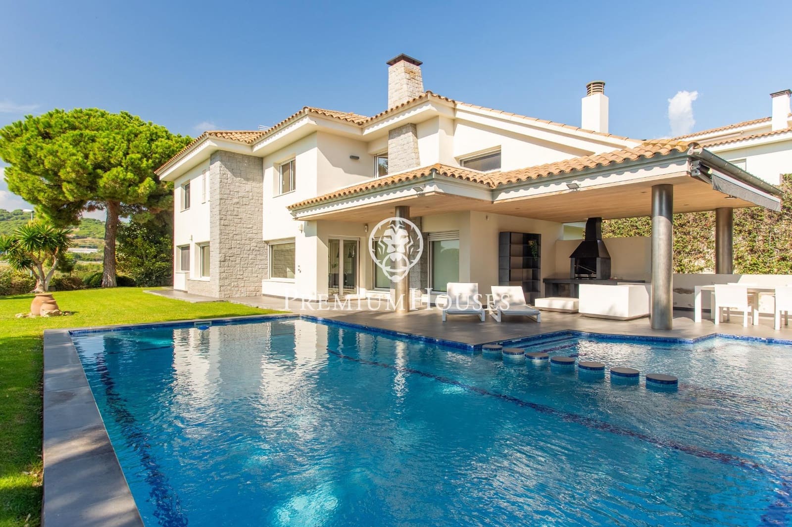 4 soveværelse Villa til salg i Alella med swimmingpool - € 1.980.000 (Ref: 9301042)