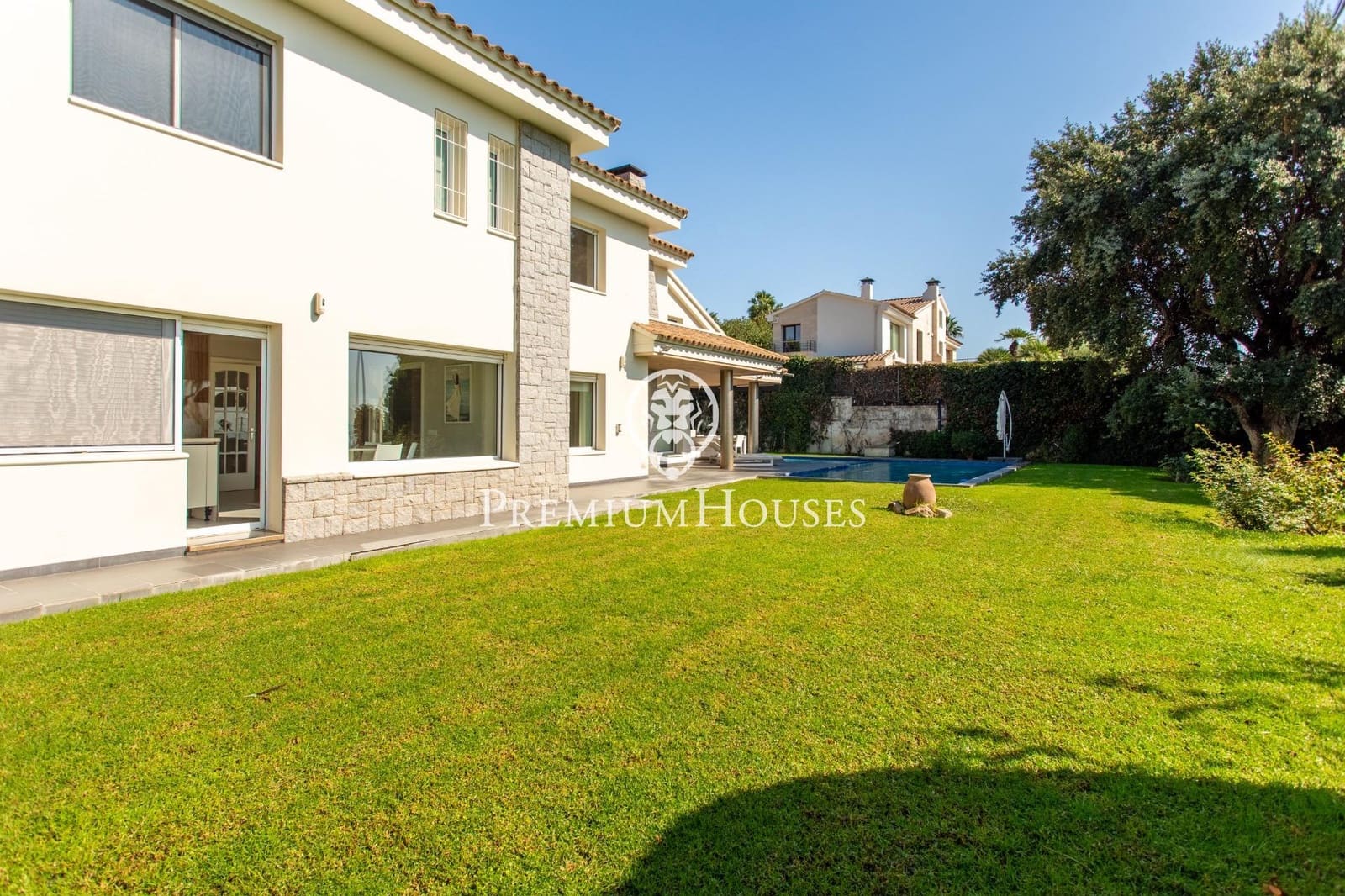 4 soveværelse Villa til salg i Alella med swimmingpool - € 1.980.000 (Ref: 9301042)