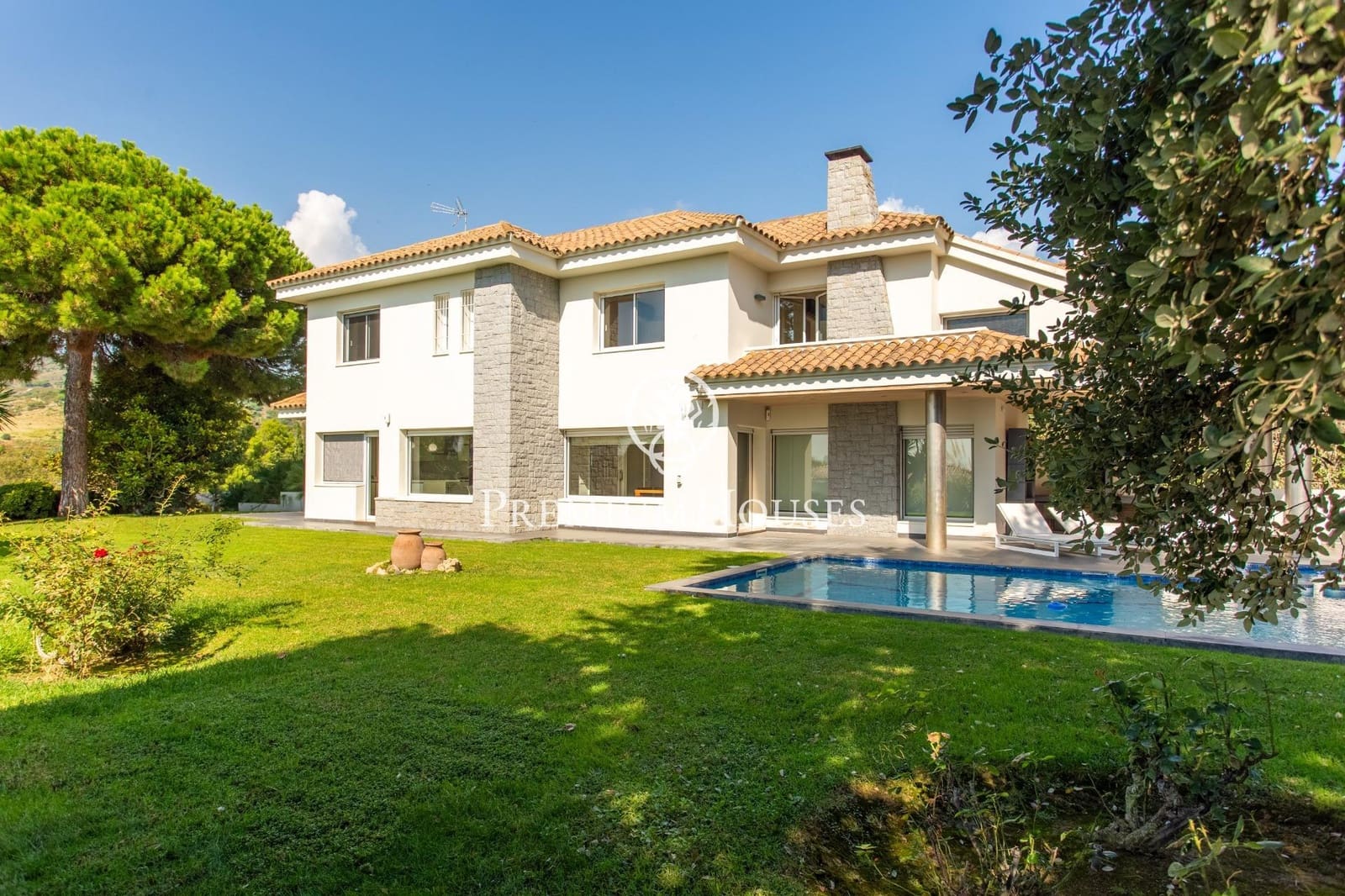 4 soveværelse Villa til salg i Alella med swimmingpool - € 1.980.000 (Ref: 9301042)