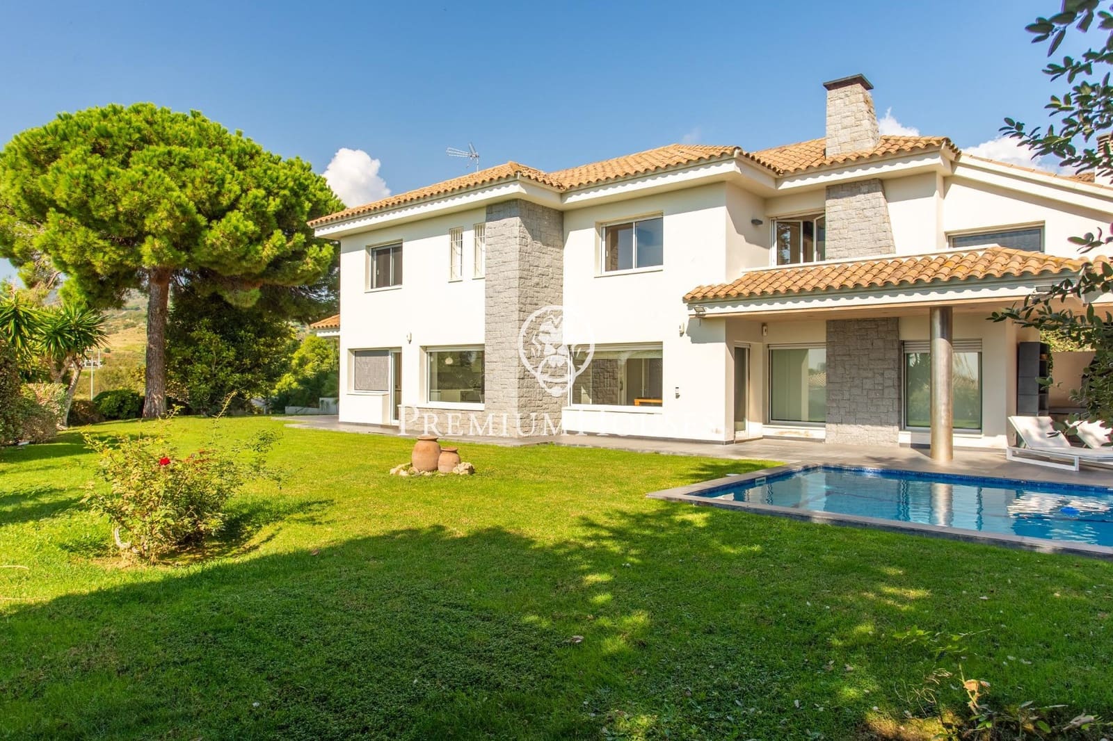 4 soveværelse Villa til salg i Alella med swimmingpool - € 1.980.000 (Ref: 9301042)