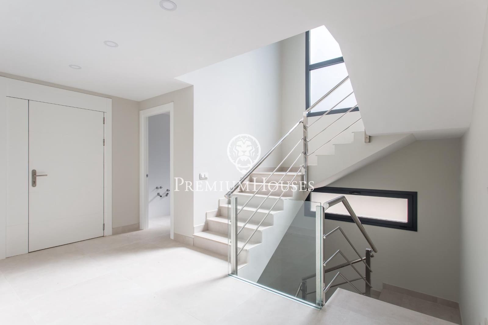5 chambre Villa/Maison à vendre à Sant Andreu de Llavaneres avec piscine garage - 1 390 000 € (Ref: 9357467)