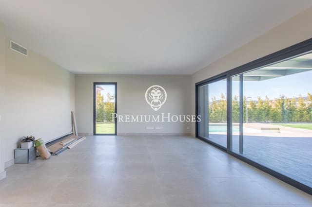 5 bedroom Villa for sale in Sant Andreu de Llavaneres with pool garage - € 1,390,000 (Ref: 9357467)