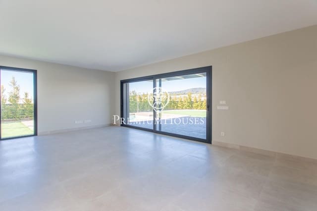 5 bedroom Villa for sale in Sant Andreu de Llavaneres with pool garage - € 1,390,000 (Ref: 9357467)