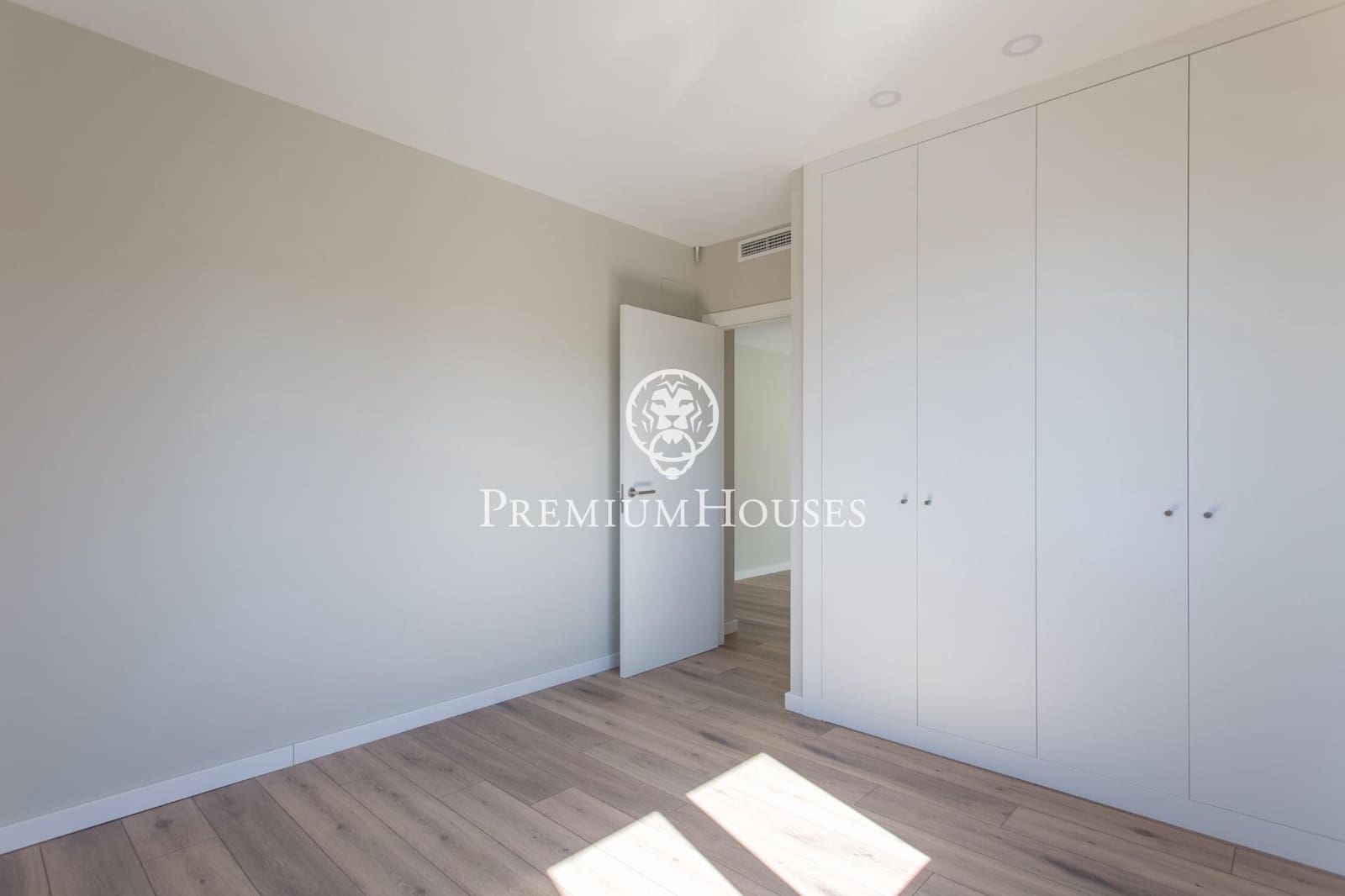 5 chambre Villa/Maison à vendre à Sant Andreu de Llavaneres avec piscine garage - 1 390 000 € (Ref: 9357467)