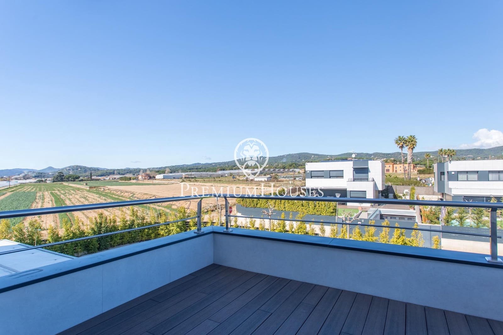 5 chambre Villa/Maison à vendre à Sant Andreu de Llavaneres avec piscine garage - 1 390 000 € (Ref: 9357467)