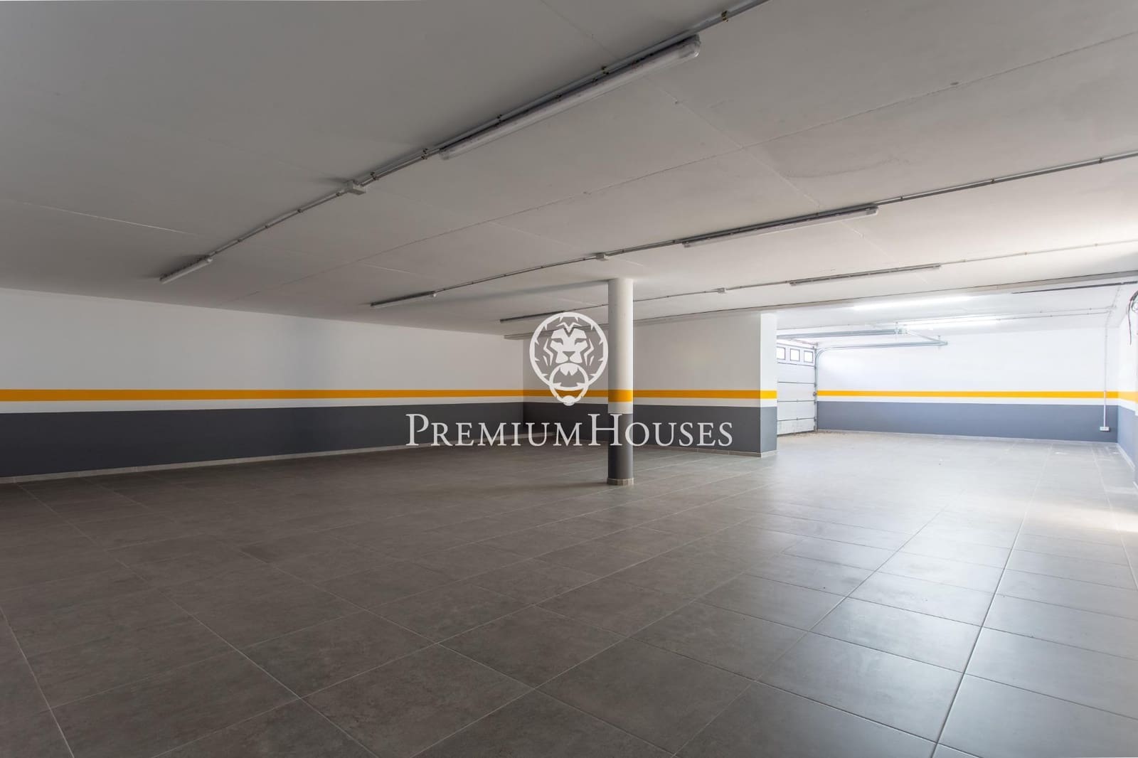 5 chambre Villa/Maison à vendre à Sant Andreu de Llavaneres avec piscine garage - 1 390 000 € (Ref: 9357467)