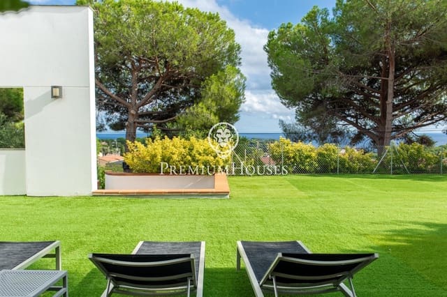 4 bedroom Villa for rent in Sant Vicenç de Montalt with garage - € 3,900 (Ref: 9357468)