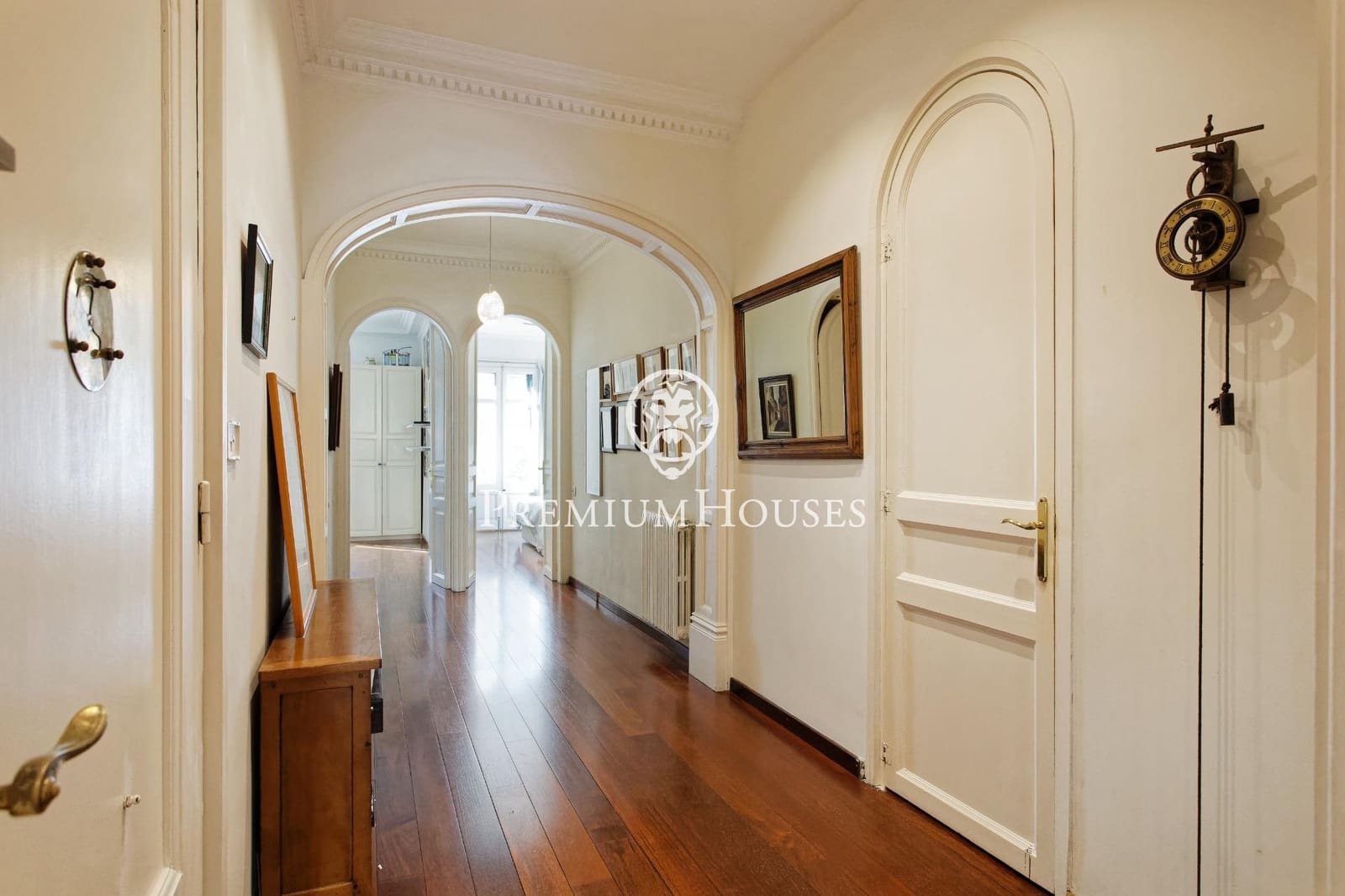 4 sypialnia Mieszkanie na sprzedaż w Miasto Barcelona - 895 000 € (Ref: 9357469)