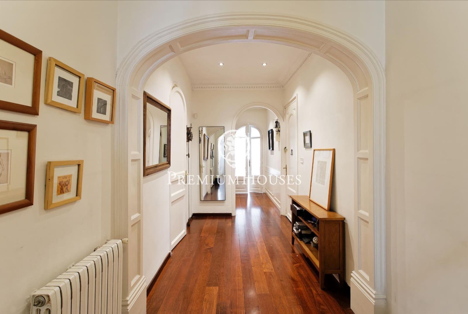 4 sypialnia Mieszkanie na sprzedaż w Miasto Barcelona - 895 000 € (Ref: 9357469)