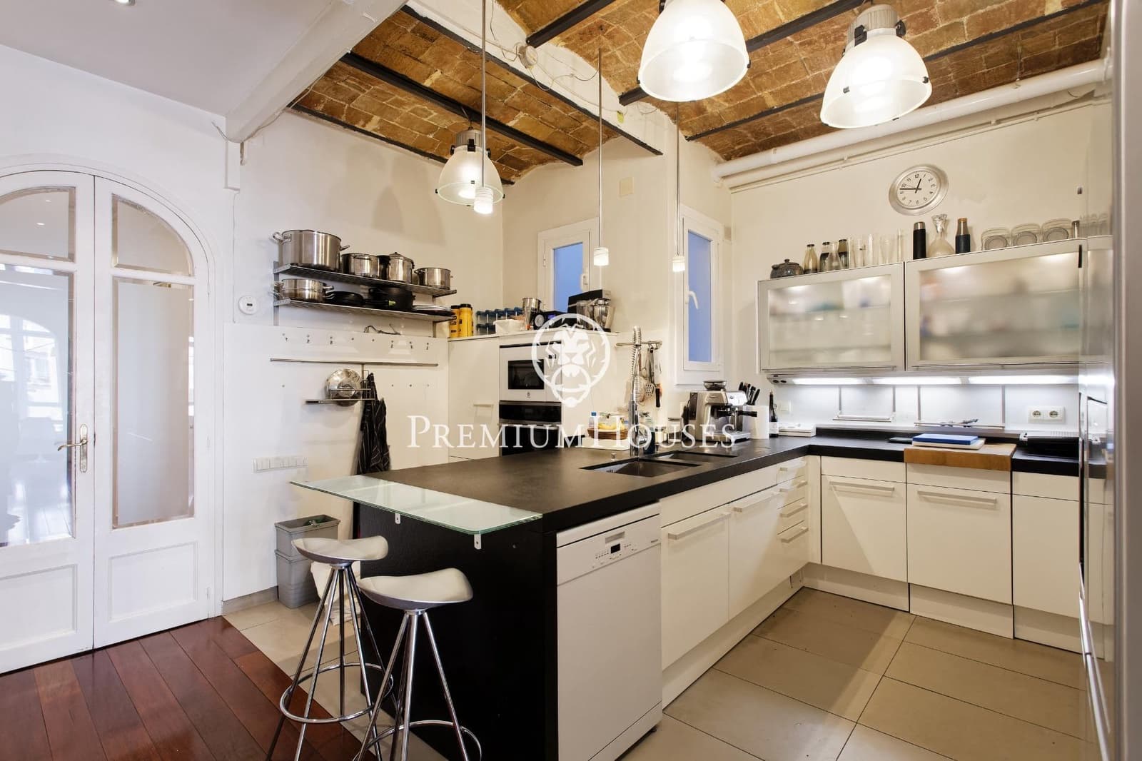 4 sypialnia Mieszkanie na sprzedaż w Miasto Barcelona - 895 000 € (Ref: 9357469)