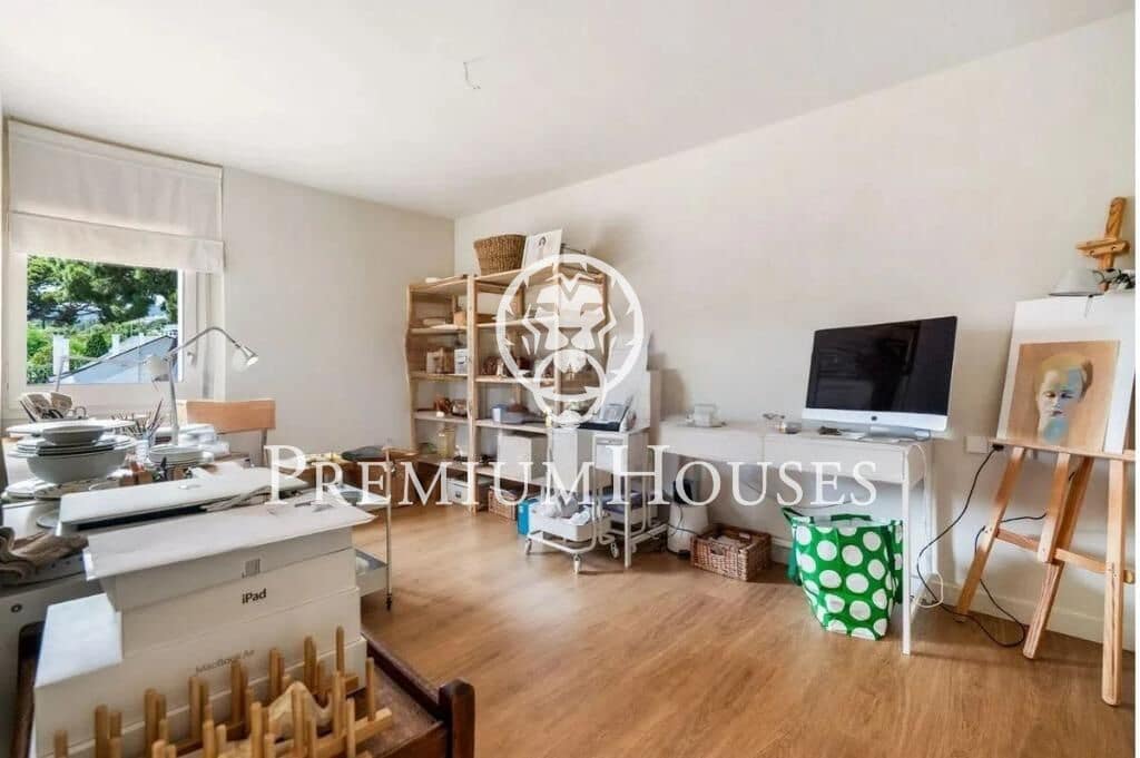 4 sypialnia Mieszkanie na sprzedaż w Sant Vicenc de Montalt z basenem garażem - 745 000 € (Ref: 9357471)