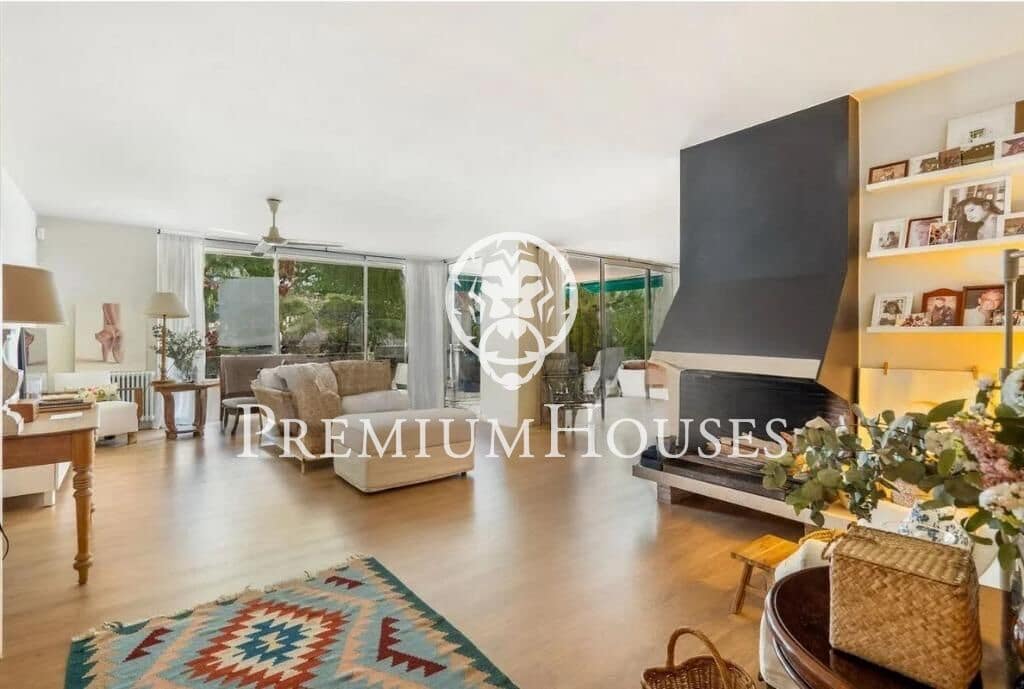 4 sypialnia Mieszkanie na sprzedaż w Sant Vicenc de Montalt z basenem garażem - 745 000 € (Ref: 9357471)