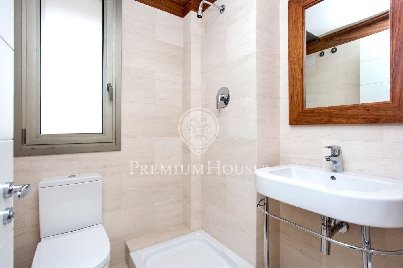 4 sypialnia Willa do wynajęcia w Sant Vicenc de Montalt z basenem garażem - 3 500 € (Ref: 9357473)