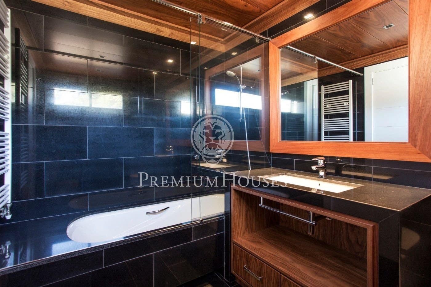 4 sypialnia Willa do wynajęcia w Sant Vicenc de Montalt z basenem garażem - 3 500 € (Ref: 9357473)