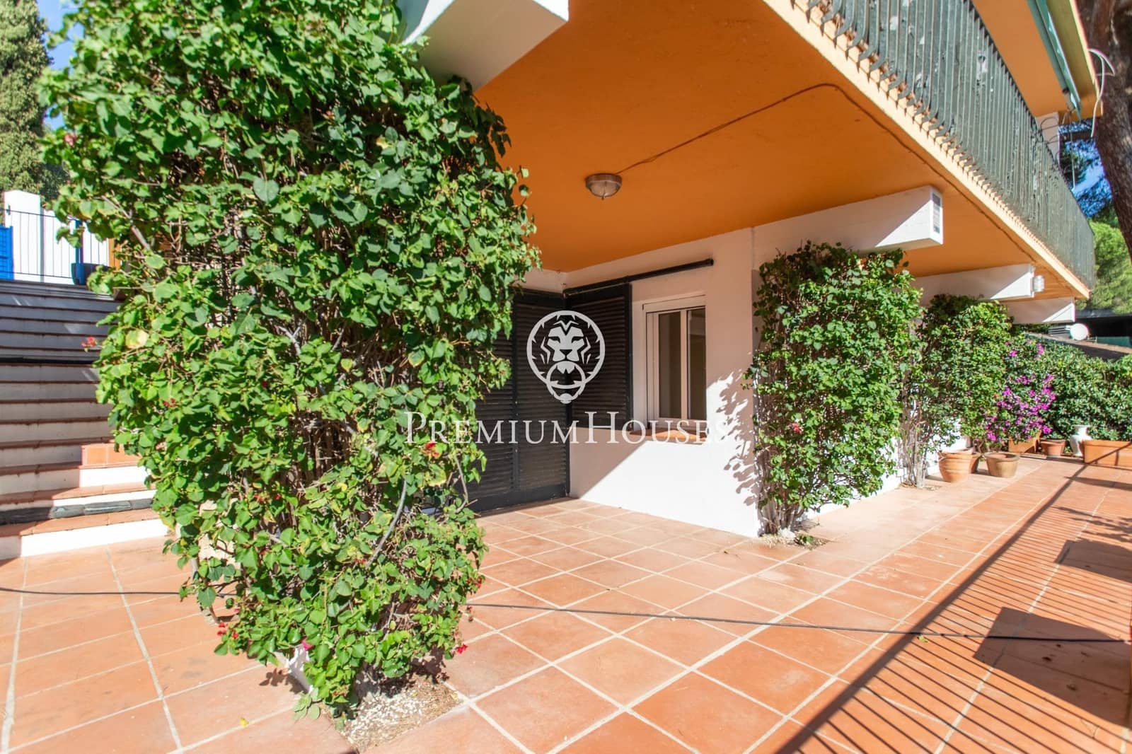 5 bedroom Villa for sale in Arenys de Mar - € 716,000 (Ref: 9367497)