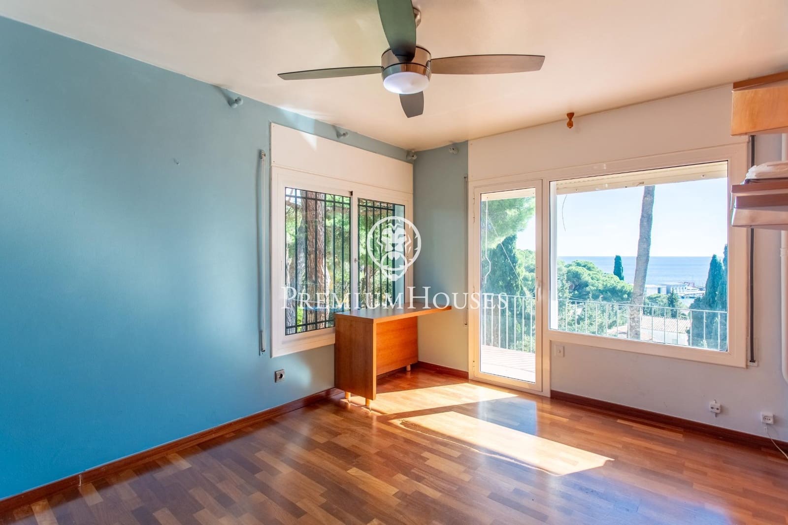 5 bedroom Villa for sale in Arenys de Mar - € 716,000 (Ref: 9367497)