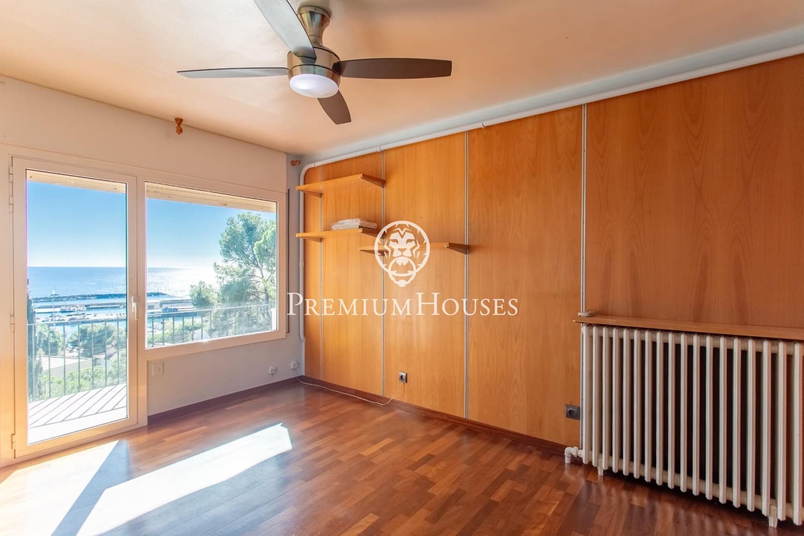 5 bedroom Villa for sale in Arenys de Mar - € 716,000 (Ref: 9367497)