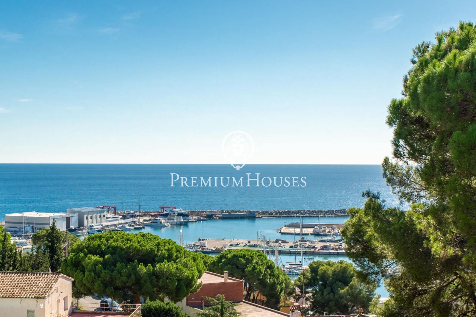 5 bedroom Villa for sale in Arenys de Mar - € 716,000 (Ref: 9367497)