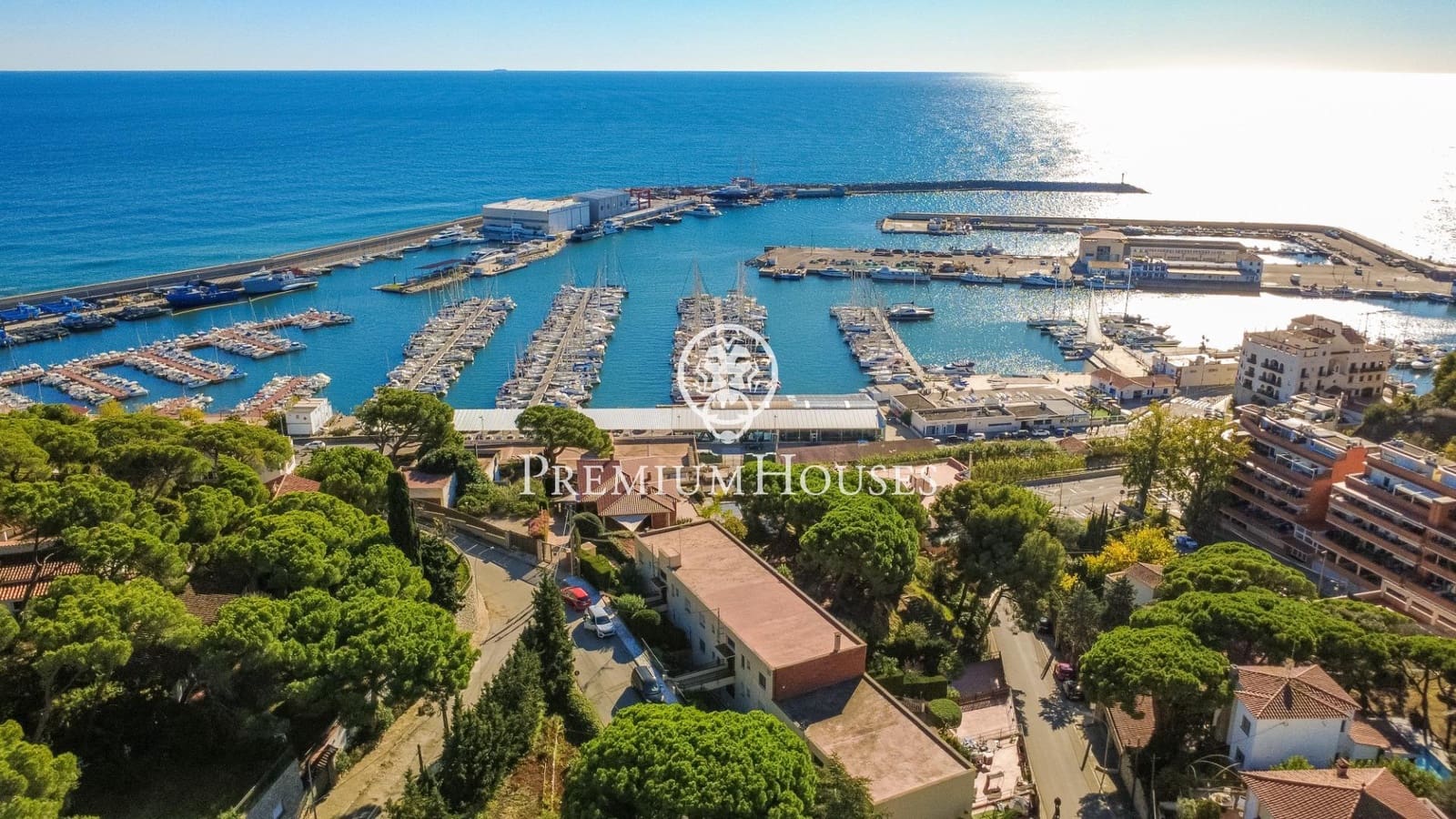 5 bedroom Villa for sale in Arenys de Mar - € 716,000 (Ref: 9367497)