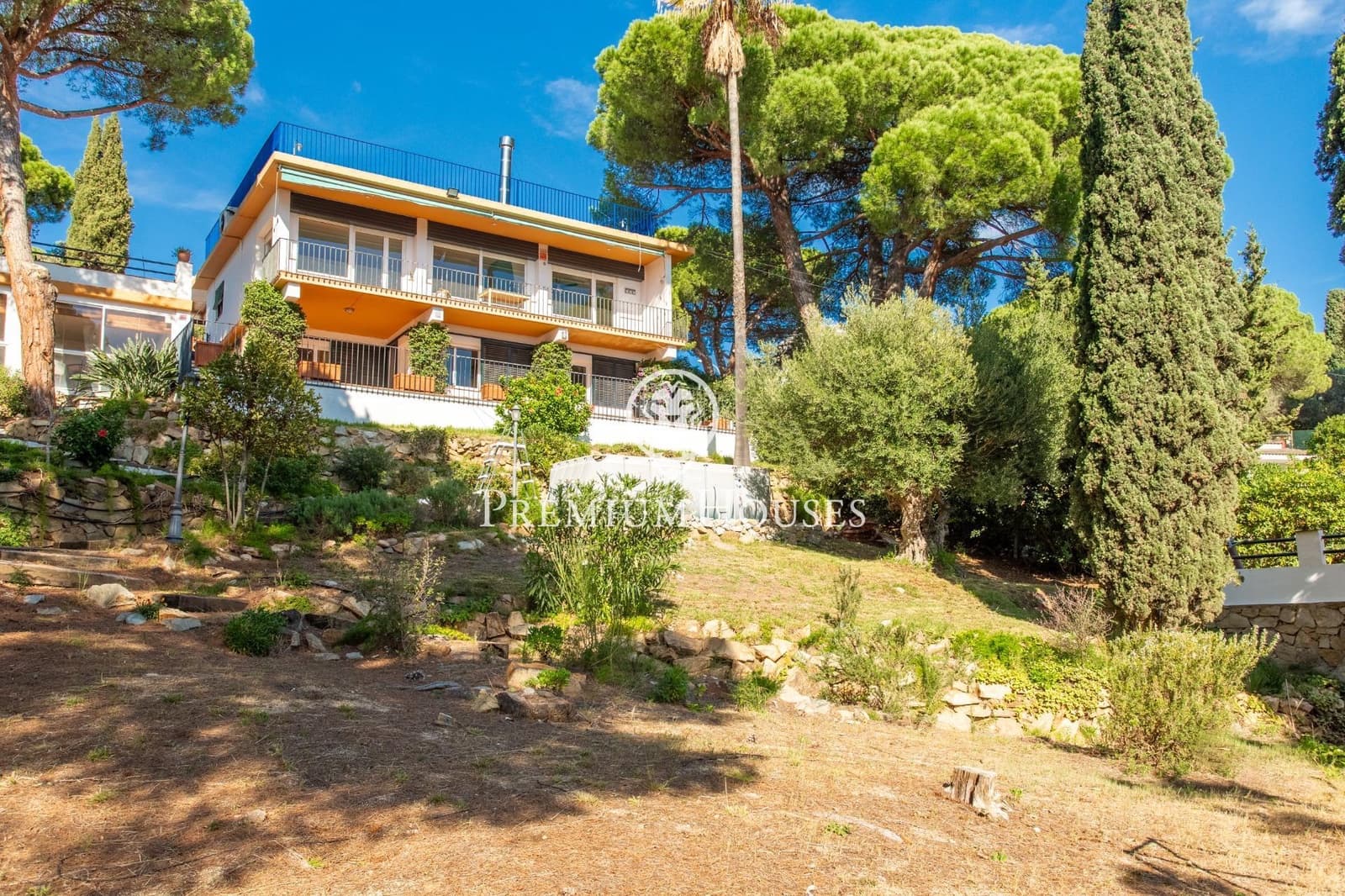 5 bedroom Villa for sale in Arenys de Mar - € 716,000 (Ref: 9367497)