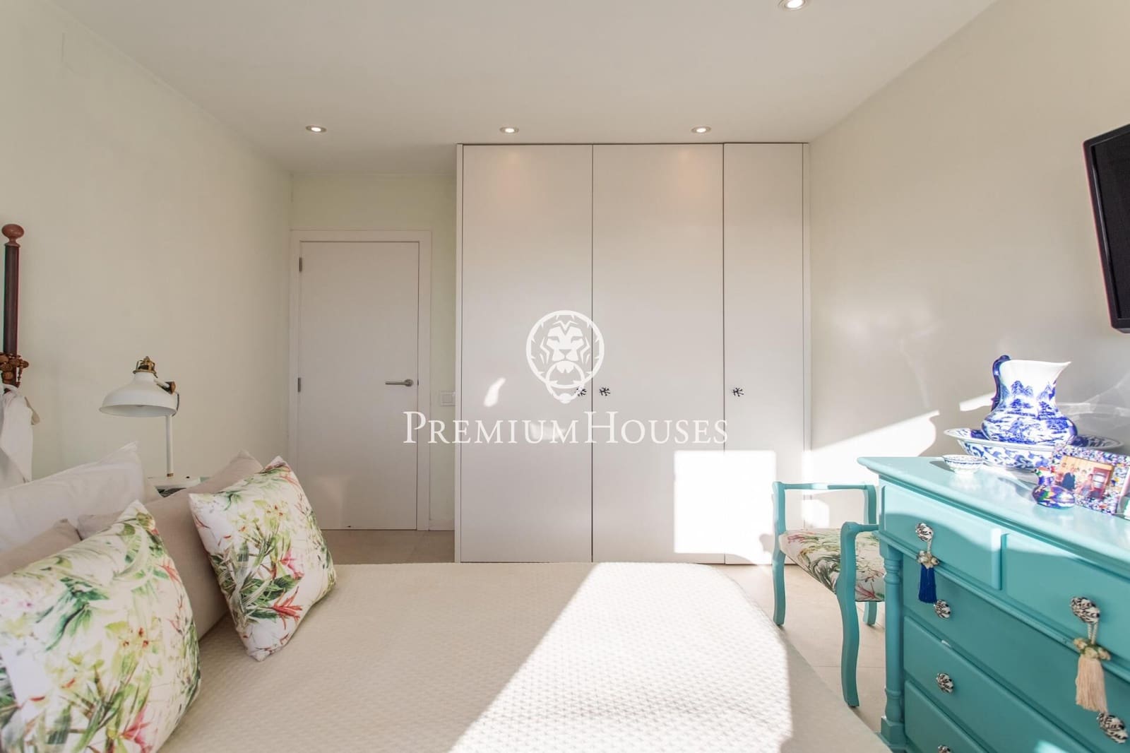 5 bedroom Villa for sale in Sant Pol de Mar with pool - € 1,100,000 (Ref: 9367498)